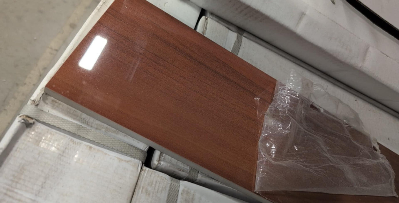 Pallet Of Glossy Procelain Tile