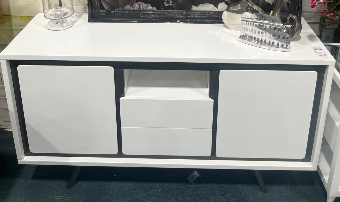 White Media Console