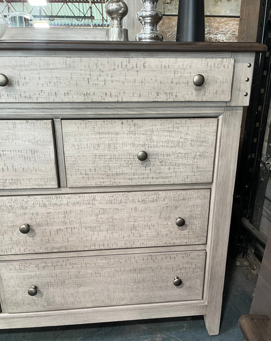 Cream Dresser w/ Mirror